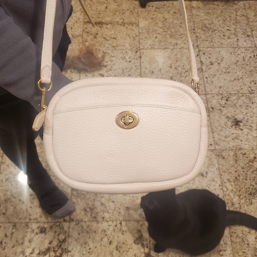 Coach Camera Bag - Picture 3 of 4